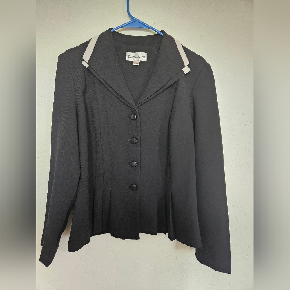 Danny & Nicole Black Pleated Blazer with White Accents, 80s/90s